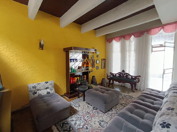 Imagem Casa com 3 Quartos à Venda, 161 m² Imagem Casa com 3 Quartos à Venda, 161 m²