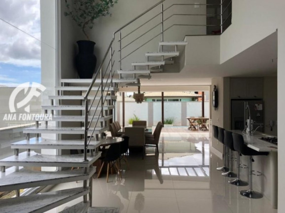 Imagem Casa com 4 Quartos à Venda, 286 m² em Santa Regina - Camboriú