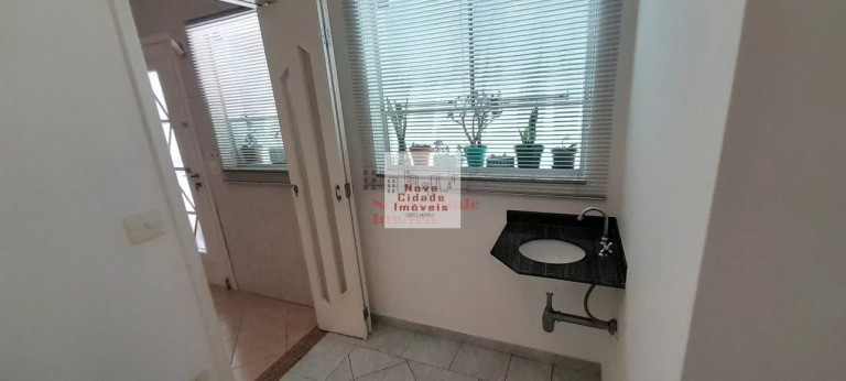 Imagem Sobrado com 2 Quartos para Alugar, 120 m² em Vila Nova Conceição - São Paulo