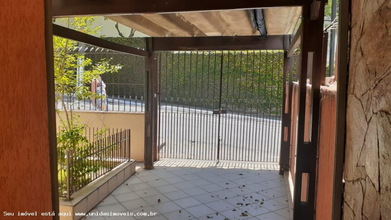 Imagem Casa com 3 Quartos à Venda, 130 m² em Vila Sofia - São Paulo