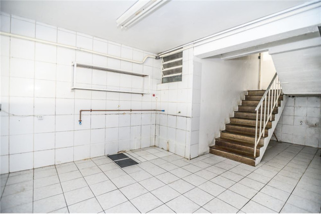Imagem Casa com 6 Quartos à Venda,  em Passo Da Areia - Porto Alegre