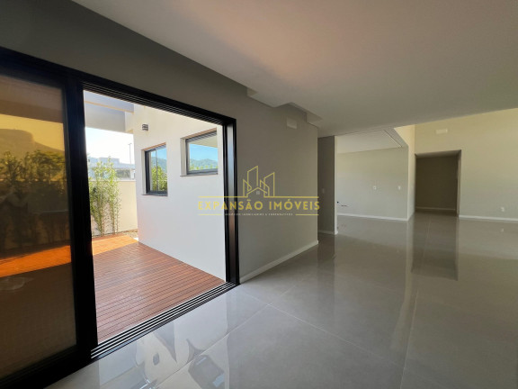 Imagem Casa com 3 Quartos à Venda, 180 m² em Pedra Branca - Palhoça Imagem Casa com 3 Quartos à Venda, 180 m² em Pedra Branca - Palhoça