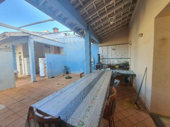 Imagem Casa com 4 Quartos à Venda, 266 m² em Jardim São Luiz - Ribeirão Preto Imagem Casa com 4 Quartos à Venda, 266 m² em Jardim São Luiz - Ribeirão Preto