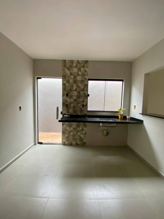 Imagem Casa com 2 Quartos à Venda, 125 m² em Jardim Ypê - Botucatu