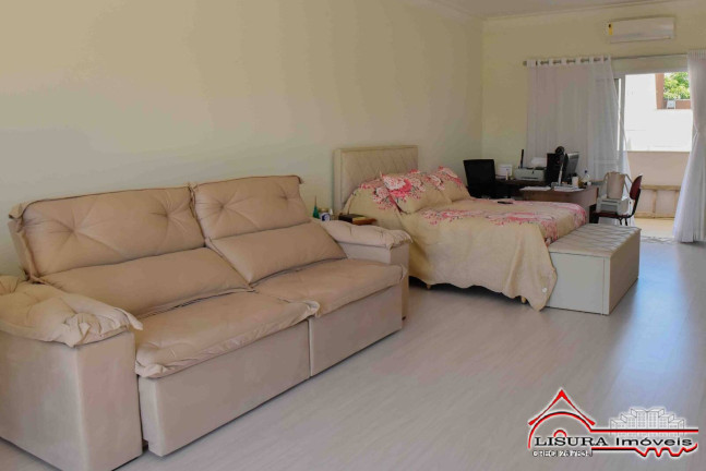 Imagem Casa de Condomínio com 3 Quartos à Venda, 400 m² em Jardim Califórnia - Jacareí