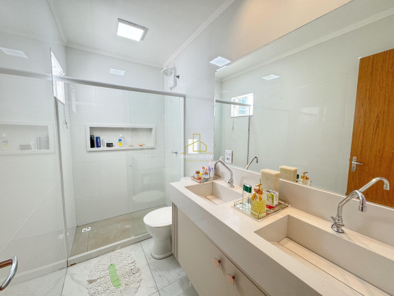 Imagem Casa com 3 Quartos à Venda, 180 m² em Morada De Laranjeiras - Serra Imagem Casa com 3 Quartos à Venda, 180 m² em Morada De Laranjeiras - Serra