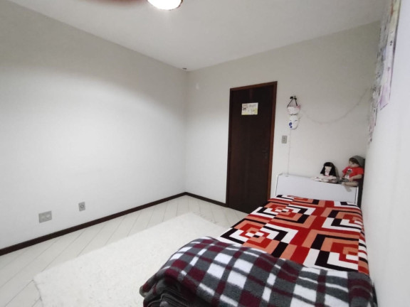 Imagem Casa com 4 Quartos à Venda, 114 m² em Santa Cecília - Teresópolis Imagem Casa com 4 Quartos à Venda, 114 m² em Santa Cecília - Teresópolis