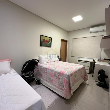Imagem Casa com 3 Quartos à Venda, 256 m² em Parque Oeste Industrial - Goiânia