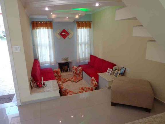 Imagem Casa com 3 Quartos à Venda, 348 m² em Aruã - Mogi Das Cruzes Imagem Casa com 3 Quartos à Venda, 348 m² em Aruã - Mogi Das Cruzes