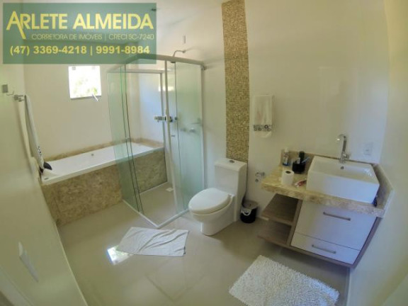 Imagem Casa com 3 Quartos à Venda, 400 m² em Centro - Porto Belo Imagem Casa com 3 Quartos à Venda, 400 m² em Centro - Porto Belo