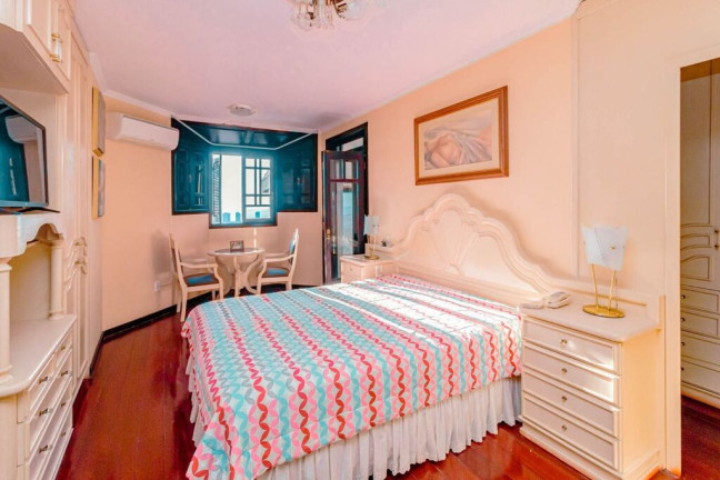 Imagem Casa de Condomínio com 4 Quartos à Venda, 367 m² em Nonoai - Porto Alegre Imagem Casa de Condomínio com 4 Quartos à Venda, 367 m² em Nonoai - Porto Alegre