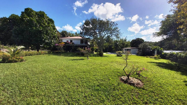 Imagem Casa de Condomínio com 4 Quartos à Venda, 650 m² em Estrada Do Côco - Lauro De Freitas Imagem Casa de Condomínio com 4 Quartos à Venda, 650 m² em Estrada Do Côco - Lauro De Freitas