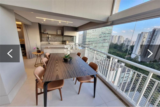 Imagem Imóvel com 3 Quartos à Venda, em Vila Andrade - São Paulo Imagem Imóvel com 3 Quartos à Venda, em Vila Andrade - São Paulo