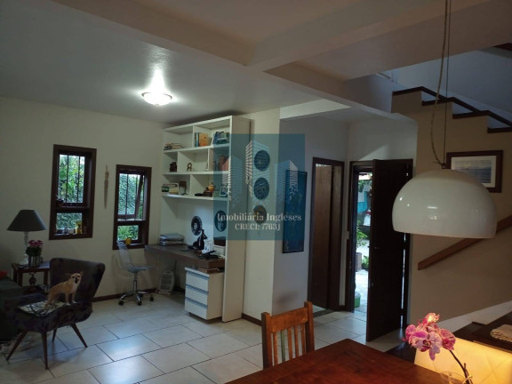 Imagem Casa com 3 Quartos à Venda, 224 m² em Rio Vermelho - Florianópolis