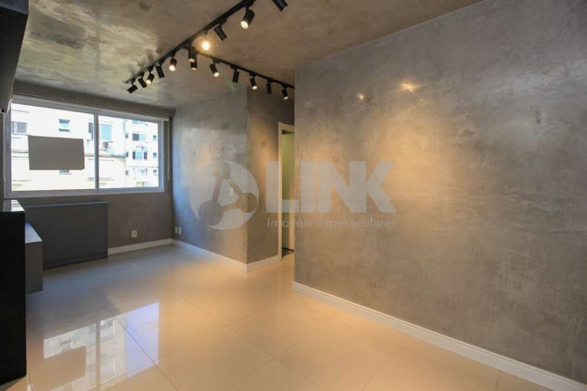 Imagem Apartamento com 2 Quartos à Venda, 45 m² em Ipanema - Porto Alegre Imagem Apartamento com 2 Quartos à Venda, 45 m² em Ipanema - Porto Alegre