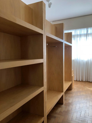 Imagem Imóvel com 3 Quartos à Venda, 328 m² em Moinhos De Vento - Porto Alegre Imagem Imóvel com 3 Quartos à Venda, 328 m² em Moinhos De Vento - Porto Alegre