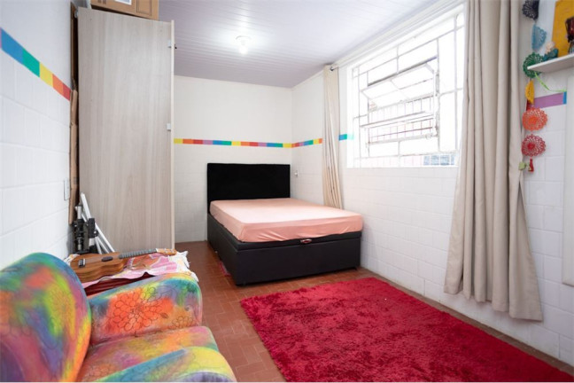 Imagem Casa com 3 Quartos à Venda, em Sarandi - Porto Alegre Imagem Casa com 3 Quartos à Venda, em Sarandi - Porto Alegre