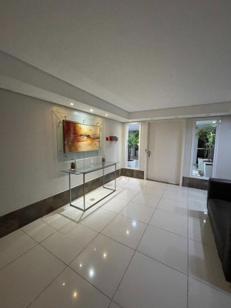 Imagem Apartamento com 1 Quarto à Venda, 101 m² em Petrópolis - Porto Alegre Imagem Apartamento com 1 Quarto à Venda, 101 m² em Petrópolis - Porto Alegre