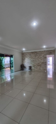 Imagem Casa com 4 Quartos à Venda, 400 m² em Ponta Negra - Manaus Imagem Casa com 4 Quartos à Venda, 400 m² em Ponta Negra - Manaus