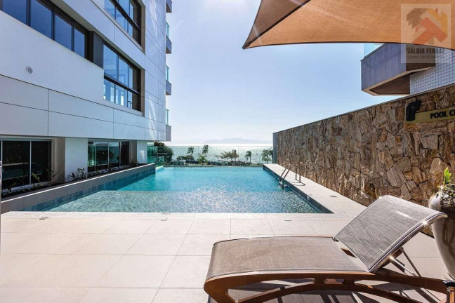 Imagem Apartamento com 3 Quartos à Venda, 249 m² em Centro - Florianópolis Imagem Apartamento com 3 Quartos à Venda, 249 m² em Centro - Florianópolis