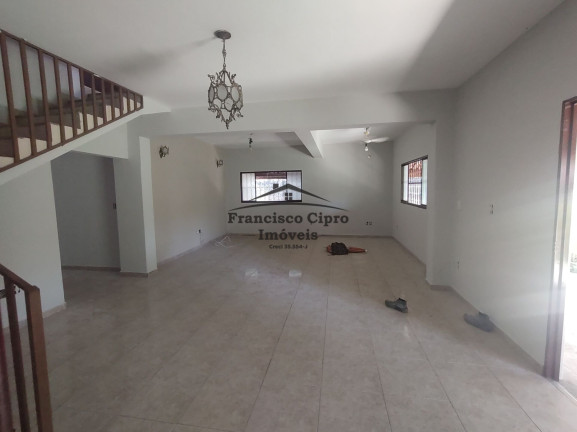 Imagem Imóvel com 4 Quartos à Venda, 8.000 m² em Bom Jardim Ii - Guaratinguetá Imagem Imóvel com 4 Quartos à Venda, 8.000 m² em Bom Jardim Ii - Guaratinguetá