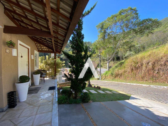 Imagem Casa com 4 Quartos à Venda, 307 m² em Tijuca - Teresópolis Imagem Casa com 4 Quartos à Venda, 307 m² em Tijuca - Teresópolis