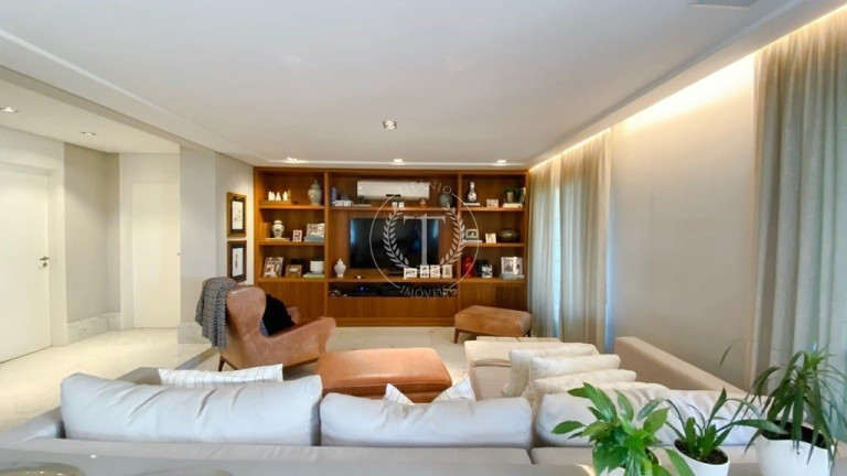 Imagem Apartamento com 3 Quartos à Venda, 326 m² em Moema - São Paulo Imagem Apartamento com 3 Quartos à Venda, 326 m² em Moema - São Paulo