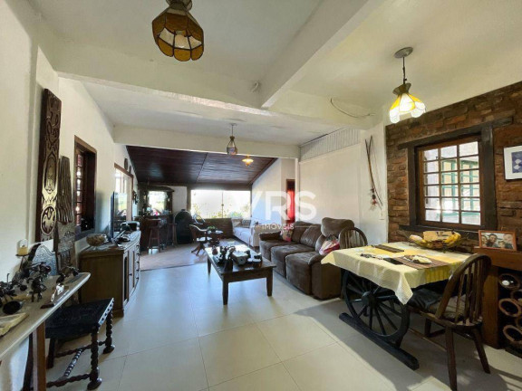 Imagem Casa com 3 Quartos à Venda, 250 m² em Granja Guarani - Teresópolis Imagem Casa com 3 Quartos à Venda, 250 m² em Granja Guarani - Teresópolis