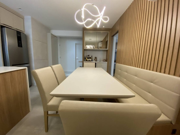 Imagem Apartamento com 2 Quartos à Venda, 73 m² em Centro - Navegantes