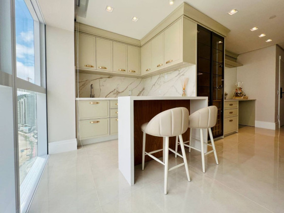 Imagem Apartamento com 4 Quartos à Venda, em Barra Sul - Balneário Camboriú Imagem Apartamento com 4 Quartos à Venda, em Barra Sul - Balneário Camboriú
