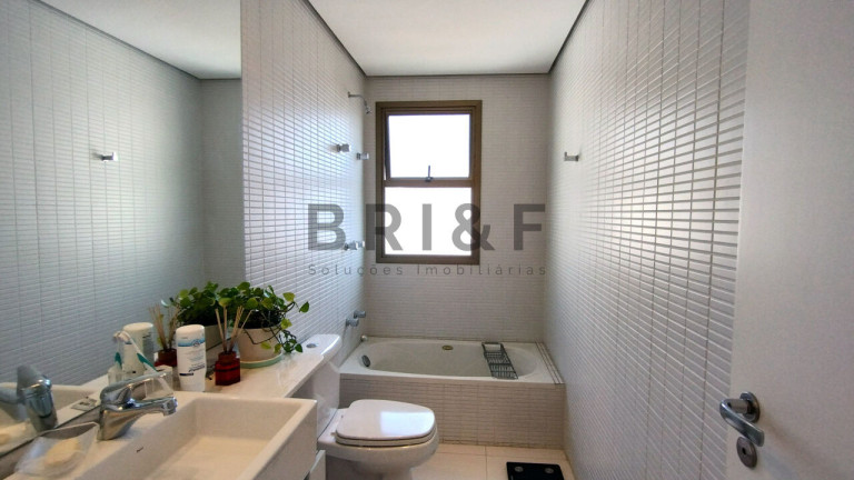 Imagem Apartamento com 3 Quartos à Venda, 147 m² em Brooklin - São Paulo Imagem Apartamento com 3 Quartos à Venda, 147 m² em Brooklin - São Paulo