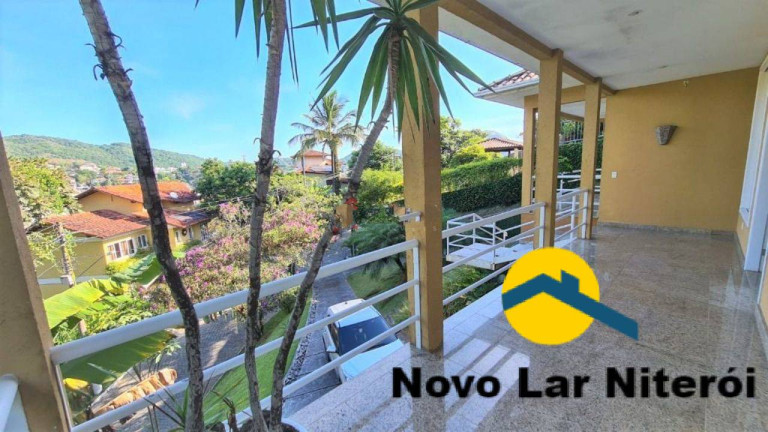 Imagem Casa com 3 Quartos à Venda, 298 m² em Sapê - Niterói Imagem Casa com 3 Quartos à Venda, 298 m² em Sapê - Niterói