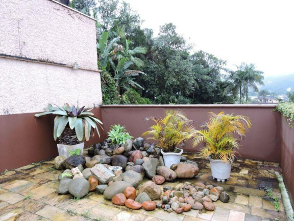 Imagem Casa com 4 Quartos à Venda, 405 m² em Bom Retiro - Joinville Imagem Casa com 4 Quartos à Venda, 405 m² em Bom Retiro - Joinville