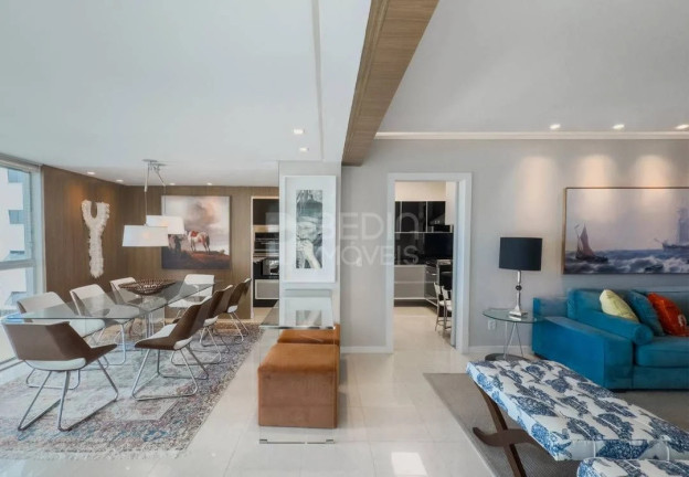 Imagem Apartamento com 3 Quartos à Venda, 153 m² em Centro - Balneário Camboriú Imagem Apartamento com 3 Quartos à Venda, 153 m² em Centro - Balneário Camboriú