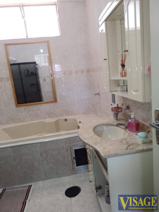 Imagem Casa com 3 Quartos à Venda, 168 m² em Centro - Jacareí Imagem Casa com 3 Quartos à Venda, 168 m² em Centro - Jacareí