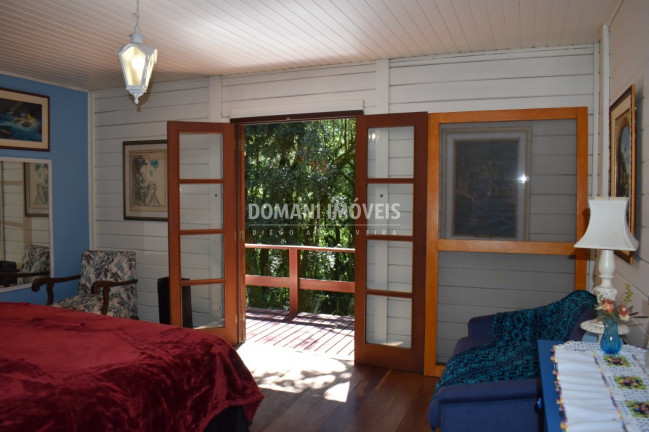 Imagem Casa com 4 Quartos à Venda, 190 m² em Região Do Alto Da Boa Vista - Campos Do Jordão Imagem Casa com 4 Quartos à Venda, 190 m² em Região Do Alto Da Boa Vista - Campos Do Jordão