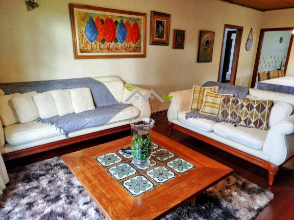 Imagem Casa com 4 Quartos à Venda, 300 m² em Jardim Márcia - Campos Do Jordão Imagem Casa com 4 Quartos à Venda, 300 m² em Jardim Márcia - Campos Do Jordão