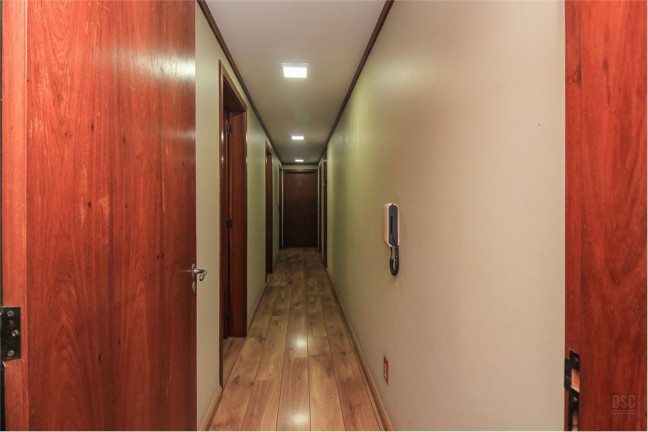 Imagem Imóvel com 4 Quartos à Venda, 217 m² em Higienópolis - Porto Alegre Imagem Imóvel com 4 Quartos à Venda, 217 m² em Higienópolis - Porto Alegre