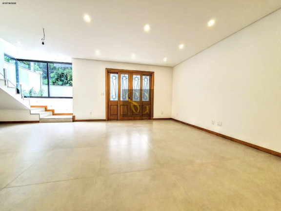 Imagem Casa com 3 Quartos à Venda, 290 m² em Carlos Guinle - Teresópolis Imagem Casa com 3 Quartos à Venda, 290 m² em Carlos Guinle - Teresópolis