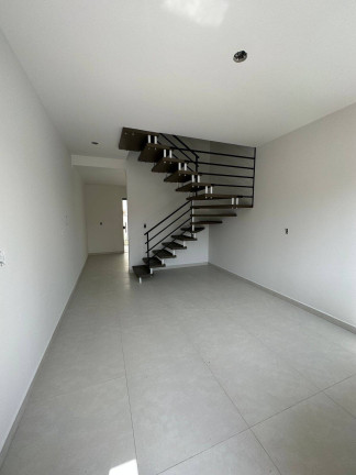 Imagem Casa com 2 Quartos à Venda, 70 m² em Tijucas Imagem Casa com 2 Quartos à Venda, 70 m² em Tijucas
