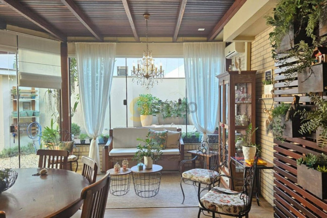 Imagem Casa com 3 Quartos à Venda, 260 m² em Chico De Paulo - Jaraguá Do Sul