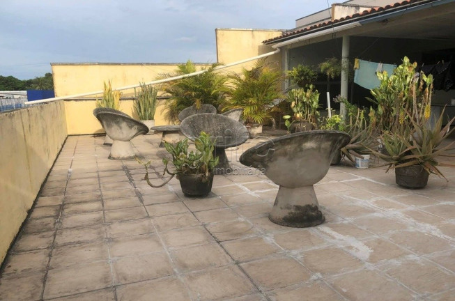 Imagem Casa à Venda, 450 m² em Jóquei Clube - Fortaleza Imagem Casa à Venda, 450 m² em Jóquei Clube - Fortaleza