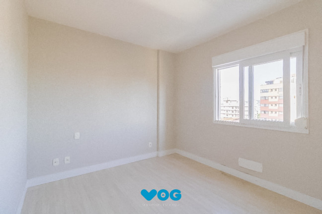 Imagem Imóvel com 1 Quarto à Venda, 43 m² em Cidade Baixa - Porto Alegre Imagem Imóvel com 1 Quarto à Venda, 43 m² em Cidade Baixa - Porto Alegre