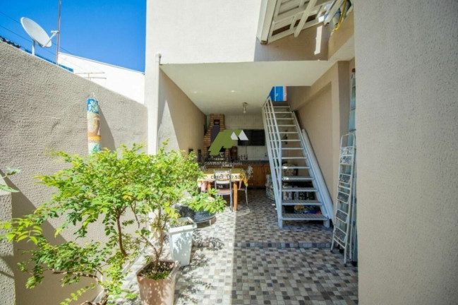 Imagem Casa com 3 Quartos à Venda, 95 m² em Vila De Vecchi - Jundiaí Imagem Casa com 3 Quartos à Venda, 95 m² em Vila De Vecchi - Jundiaí