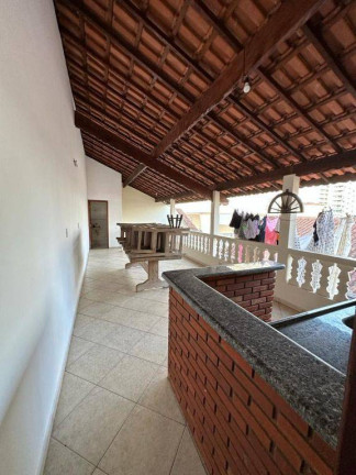 Imagem Sobrado com 3 Quartos à Venda, 147 m² em Tupi - Praia Grande Imagem Sobrado com 3 Quartos à Venda, 147 m² em Tupi - Praia Grande