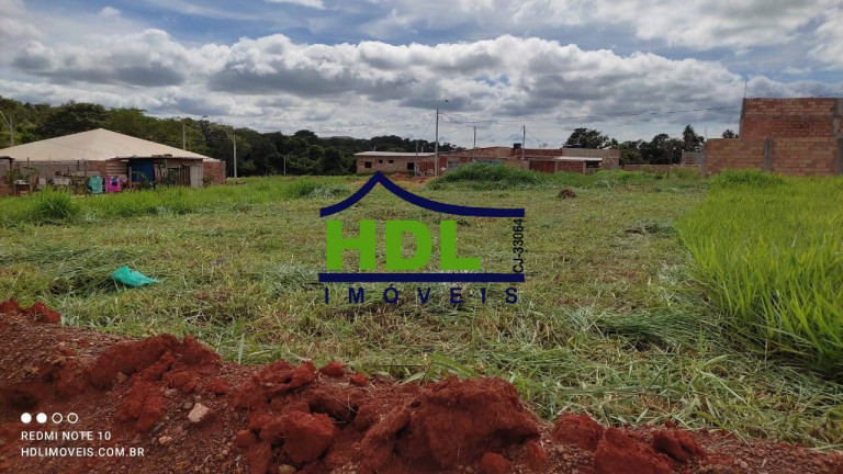Imagem Terreno à Venda, 300 m² em Benjamim - Hidrolândia
