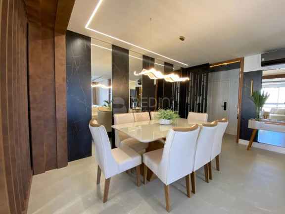 Imagem Apartamento com 3 Quartos à Venda, 144 m² em Centro - Balneário Camboriú Imagem Apartamento com 3 Quartos à Venda, 144 m² em Centro - Balneário Camboriú