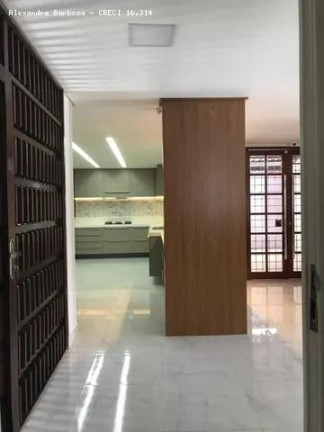 Imagem Casa com 3 Quartos à Venda, 450 m² em Prado - Recife Imagem Casa com 3 Quartos à Venda, 450 m² em Prado - Recife
