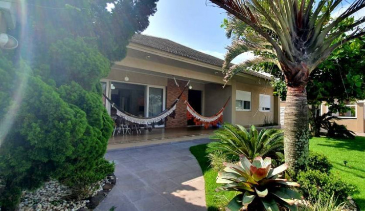 Imagem Casa com 5 Quartos à Venda, 110 m² em Atlantida - Xangri-lá Imagem Casa com 5 Quartos à Venda, 110 m² em Atlantida - Xangri-lá