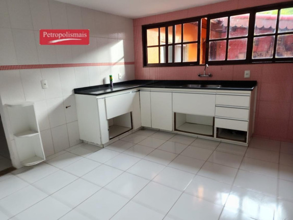 Imagem Casa com 3 Quartos à Venda, em Centro - Petrópolis Imagem Casa com 3 Quartos à Venda, em Centro - Petrópolis